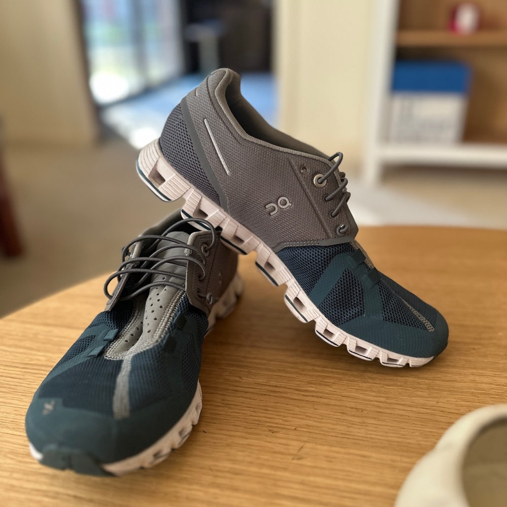 On Running On Cloud 50/50 running shoe- grey/teal size 7.5!